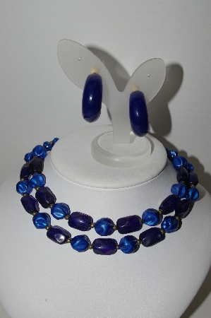 +MBA #91-122   "Vintage Blue Acrylic Bead Necklace & Clip On Hoop Earrings" 