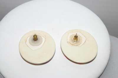+MBA #91-092   "Vintage White Acrylic Floral Pierced Earrings"