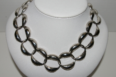 +MBA #81-042  MBA #91-042   "Large Vintage Silvertone Hammered Look Link Necklace"