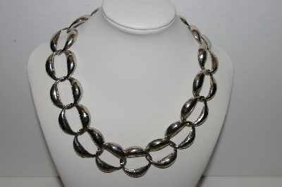 +MBA #81-042  MBA #91-042   "Large Vintage Silvertone Hammered Look Link Necklace"