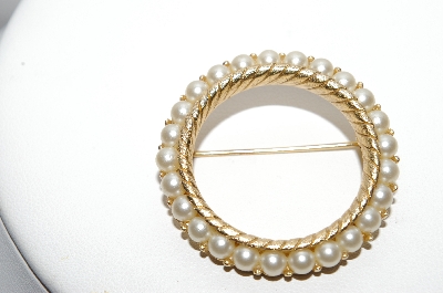 +MBA #91-269   "Trifari Gold Tone Circle Faux Pearl Pin"