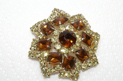 **MBA #E48-057   "Vintage Goldtone Brown & Clear Rhinestone Brooch"