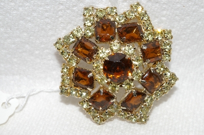 **MBA #E48-057   "Vintage Goldtone Brown & Clear Rhinestone Brooch"