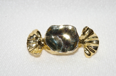 **MBA #E48-121   "Vintage Gold Plated Wraped Candy Pin"