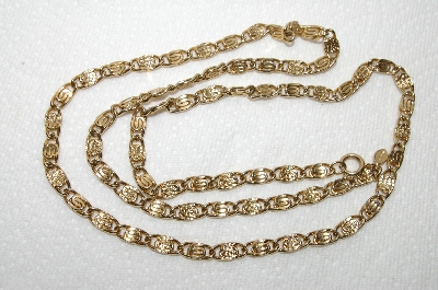 +  MBA #E48-207   "Avon Fancy Gold Tone Chain"