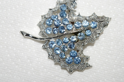 **MBA #E50-157   "Vintage Silvertone Blue Crystal Rhinestone Leaf Pin"