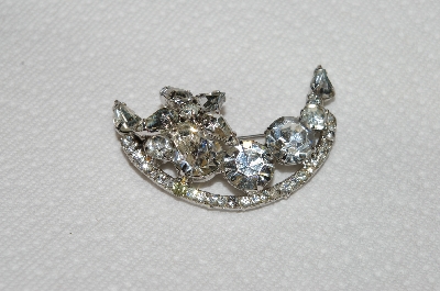 **MBA #E50-197   "Vintage Silvertone Clear Crystal Rhnestone 1/2 Moon & Star Pin"