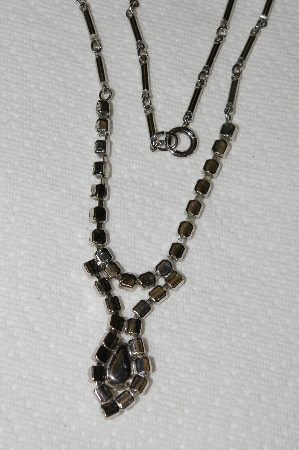 +MBA #E50-122   "Vintage Silvertone Clear Crystal Rhinestone 14" L Chocker"