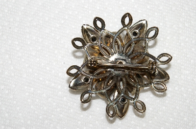 **MBA #E50-095   "Vintage Black & White Glass Stone Pin"