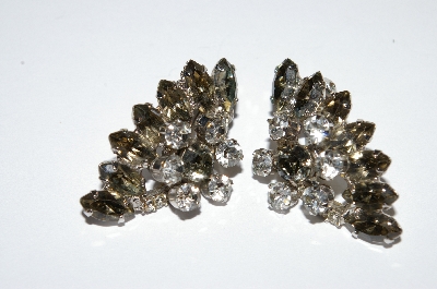 +MBA #E50-293   "Vintage Silvertone Grey & Clear Crystal Rhinestone Fancy Floral Earrings"
