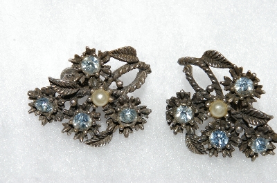 +MBA #E50-331   "Vintage Antique Look Clear Crystal & Faux Pearl Floral Clip On Earrings"