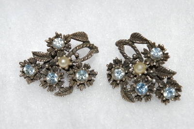 +MBA #E50-331   "Vintage Antique Look Clear Crystal & Faux Pearl Floral Clip On Earrings"