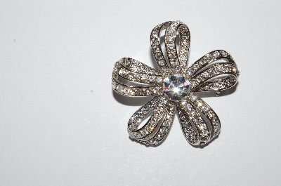 **MBA #E50-214   "Vintage Silvertone Fancy Clear Crystal Rhinestone Flower Pin"