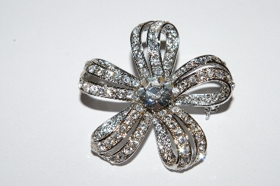 **MBA #E50-214   "Vintage Silvertone Fancy Clear Crystal Rhinestone Flower Pin"