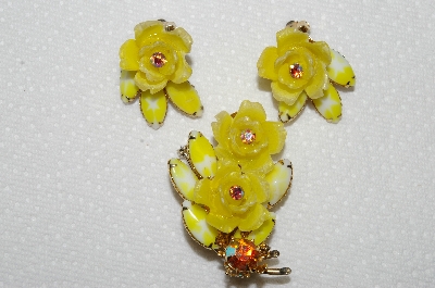 +MBA #E52-084   "Beaujewels Goldtone Yellow Lucite Flower & Glass Stone Pin & Earrings Set"