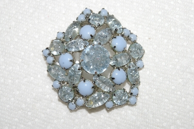 **MBA #E52-238   "Vintage Silvertone Blue Art Glass Pin"