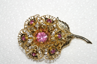**MBA #E52-128   "Vintage Gold Plated Pink Crystal Rhinestone Flower Pin"