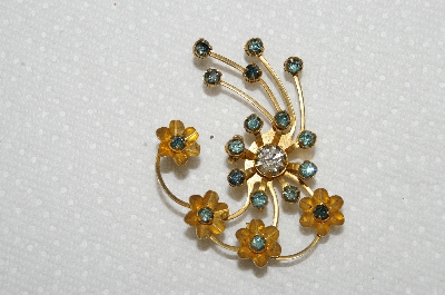 **MBA #E52-153   "Vintage Gold Tone Blue Crystal Rhinestone Flower Pin"