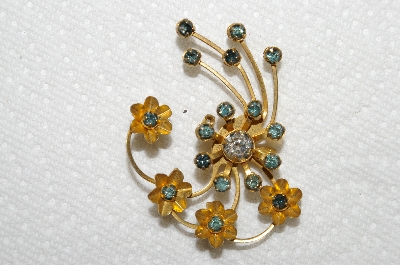**MBA #E52-153   "Vintage Gold Tone Blue Crystal Rhinestone Flower Pin"
