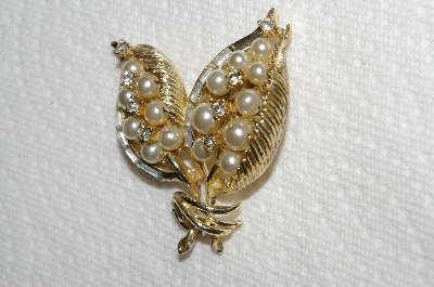 +MBA #E52-097   "Coro Gold Tone Faux Pearl & Clear Crystal Rhinestone Double Leaf Pin"