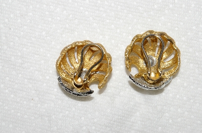 +MBA #E53-164   "Vintage Two Tone Clear Crystal Rhinestone Clip On Earrings"