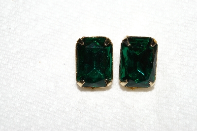 +MBA #E53-158   "Vintage Goldtone Green Acrylic Stone Clip On Earrings"