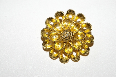 **MBA #E51-251   "Vintage Gold Plated Floral Scarf Clip"