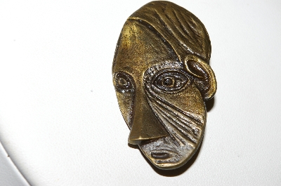 **MBA #E51-508   "Vintage Brass Face Pin"