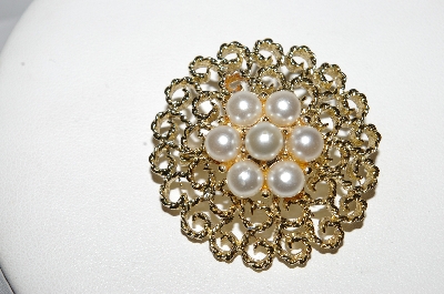 +MBA #E51-145   "Vintage Gold Plated Faux Glass Pearl Pin"