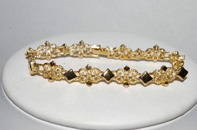 +MBA #E51-385   "Avon Gold Tone Fancy Link Bracelet"