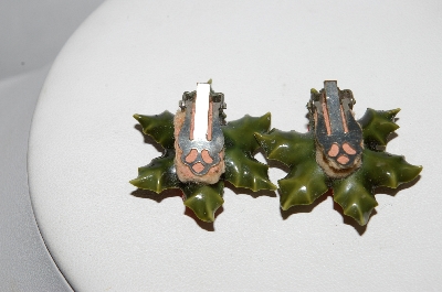 +MBA #E51-003   "Vintage Thermoplastic Holly Leaf With 4 Berries Clip On Earrings"