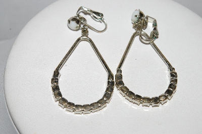 +MBA #E51-016   "Vintage Silvertone White Milk Glass Clip On Earrings"