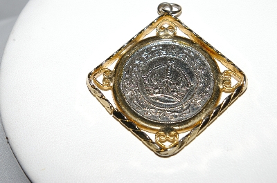 +MBA #E51-149   "Vintage Gold Plated Framed "Elizabeth II Regina Coin" Pendant"