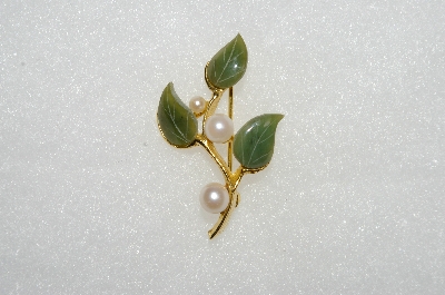 **MBA #E54-235   "Vintage Gold Plated Jade & Faux Glass Pearl Leaf Pin"