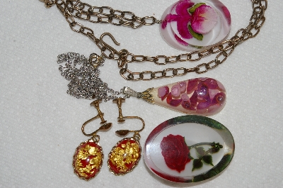 **MBA #E54-210   "Vintage Lot Of 5 Pieces Of Encased Lucite Jewelry"