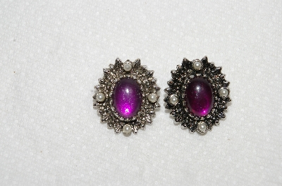 +MBA #E54-206   "Sarah Coventry Silvertone Purple Lucite & Faux Pearl Clip On Earrings"