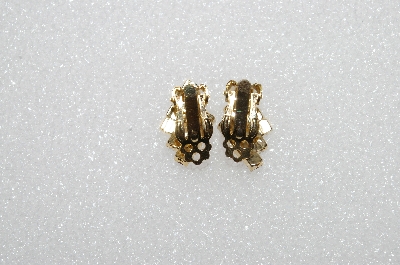 +MBA #E55-003   "Vintage Goldtone Lavender Crystal Rhinestone & Milk Glass Stone Small Clip On Earrings"