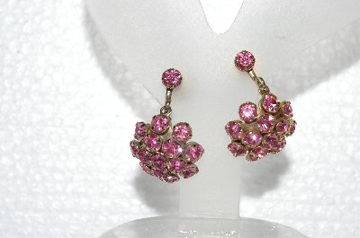 +MBA #E55-011   "Vintage Gold Tone Pink Crystal Rhinestone Screw Back Earrings" 