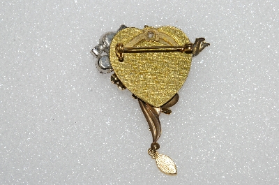**MBA #E55-176   "Vintage Gold Tone Clear Crystal Angel Pin"