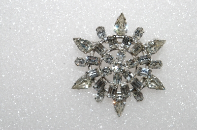 **MBA #E55-109   "Vintage Silvertone Fancy Clear Crystal Rhinestone  Pin"