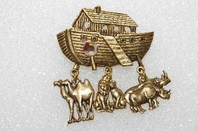 **MBA #E56-159   "Older Gold Tone Noah's Ark Pin With Charms"