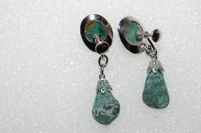 +MBA #E56-167   "Vintage Silvertone Green Gemstone Screw Back Earrings"