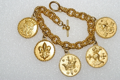 +MBA #E56-064   "Vintage Gold Plated Fancy "Knights" Charm Baracelet"