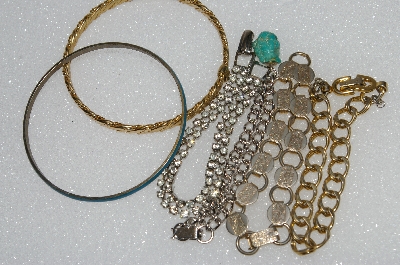 +MBA #E56-090   "Vintage Lot Of "6" Bracelets"