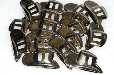 +MBA #S51-273   "Lot Of 18 Silvertone Metal Cowboy Hat Concho's"
