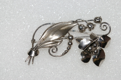 +MBA #S51-531  "Vintage "WL" Sterling Flower Pin"