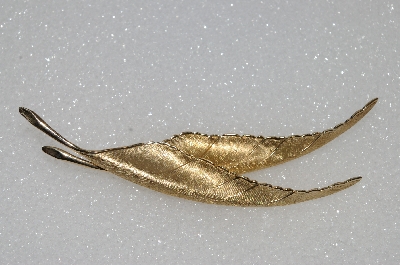 +MBA #S51-539   "Giovanini Gold Plated Double Leaf Brooch"