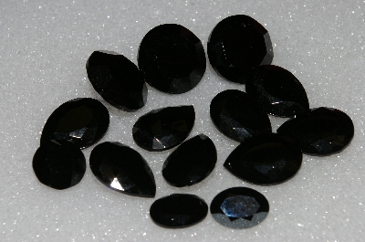 +MBA #S25-244   "Vintage Lot Of 14 Black Faceted Glass Rhinestones"