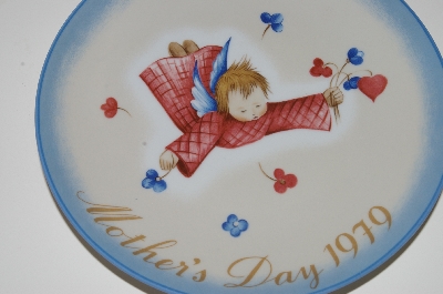 + MBA #S30-288   "1979 Mothers day "Cherub's Gift" By Sister Berta Hummel"