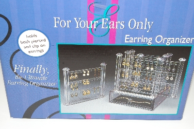 +MBA #S30-130   "Clear Acrylic 60-Pair Earring Organizer"